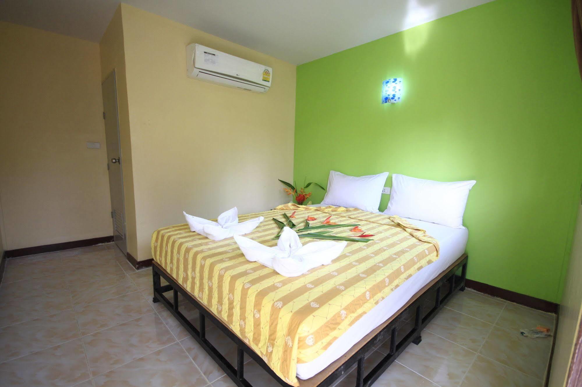 Pongpan House Phi Phi Apartment Екстериор снимка