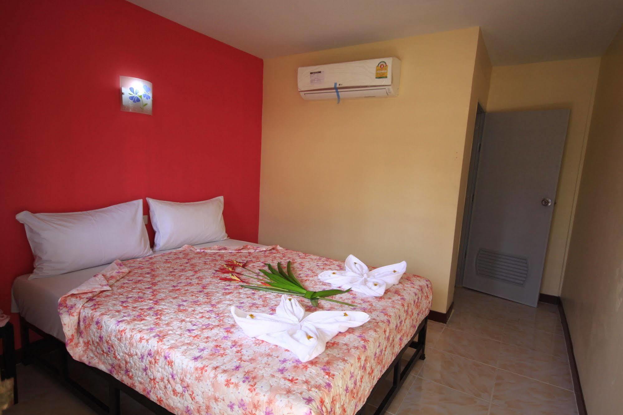 Pongpan House Phi Phi Apartment Екстериор снимка